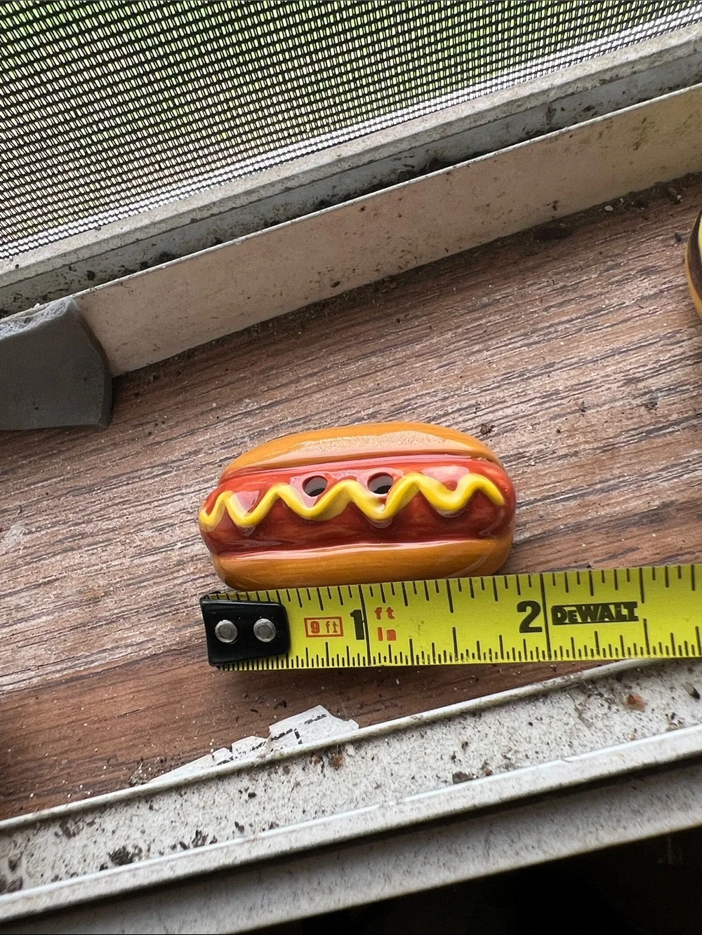 Cute. Salt & Pepper Mini Grill Set